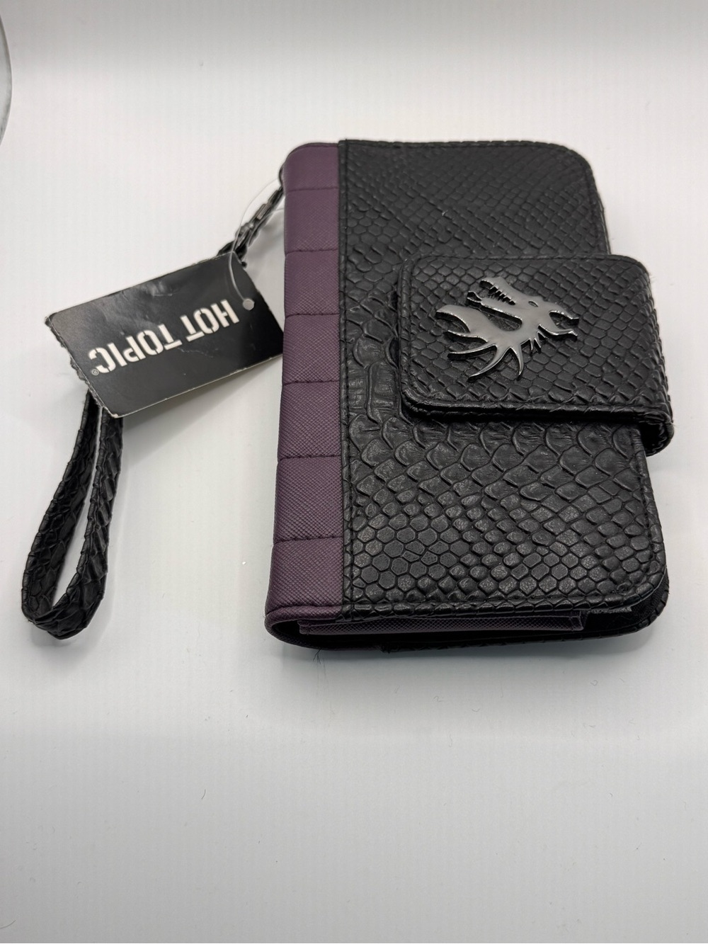 NWT Hot Topic Disney Maleficent Dragon Folding Phone Wallet. 7” by 4” by 0.5”